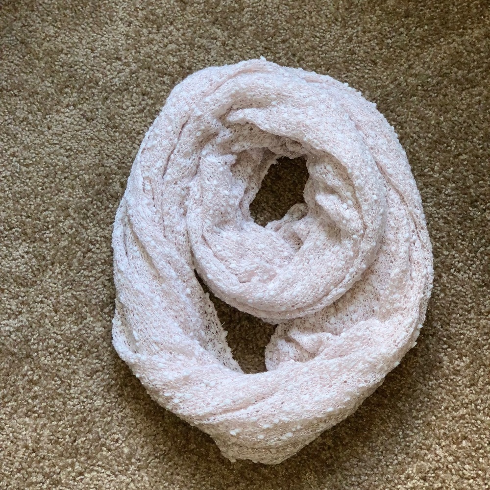Scarves bundle - Picture 8 of 8
